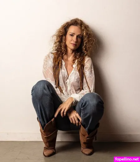 Francisca Queiroz OnlyFans Thumbnail #i9GsOuPNmz