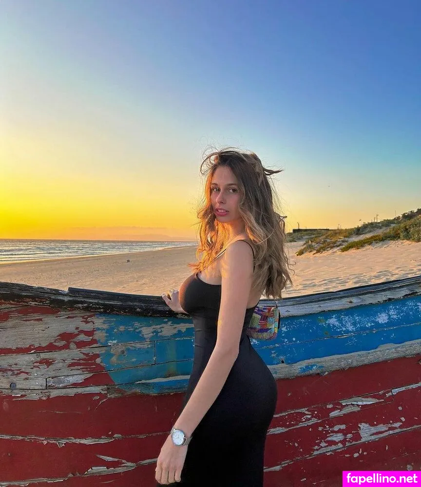 elsasimoes, kikasiimoes Nude Leaked OnlyFans Photo #GDOAkvWbmW