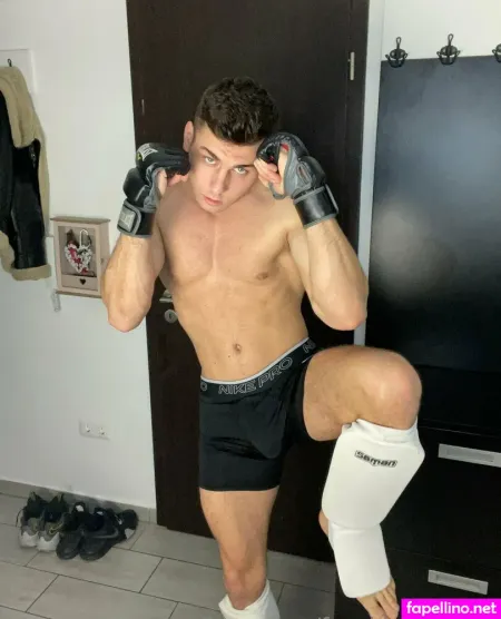 Frankhardyfree OnlyFans Thumbnail #vte0D7g5fN