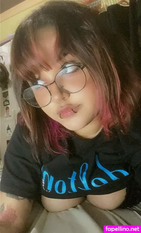 Franviolet OnlyFans Thumbnail #1C0V1Vs4BL