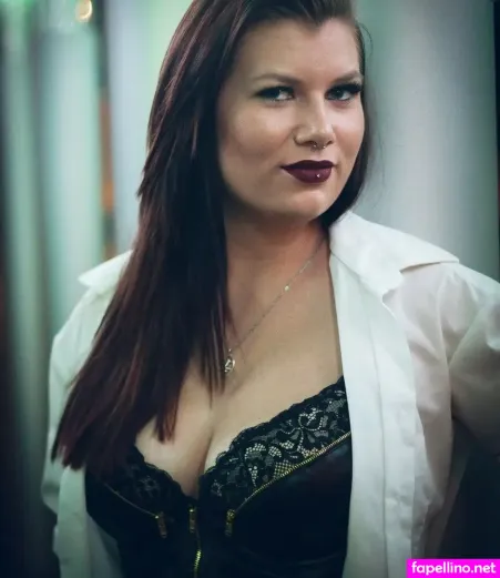 Franzi B OnlyFans Thumbnail #omFATCtuN4