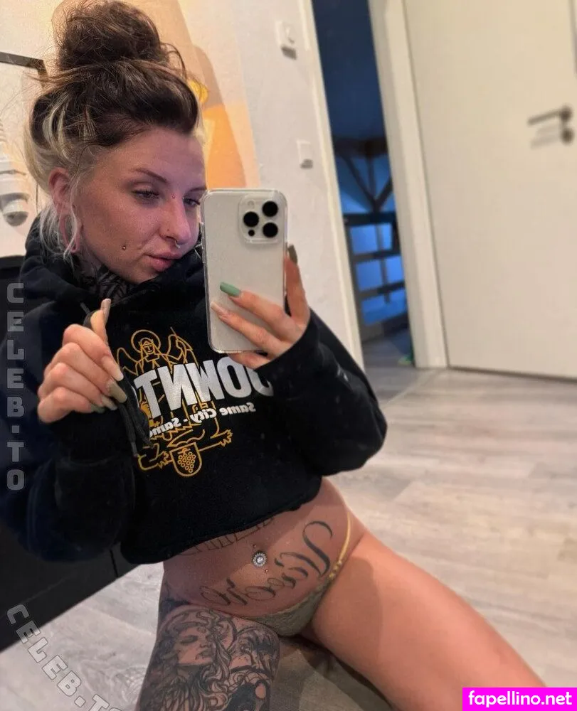 crystal_kerstin, fancyschneckelli69 Nude Leaked OnlyFans Photo #6YsMSfQPSr