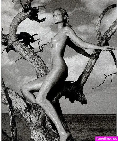 Franziska Knuppe OnlyFans Thumbnail #1TZ3hG6PYx