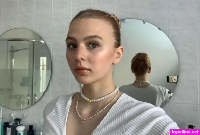 Franziska Schultz OnlyFans Thumbnail #4k8oSJdcZF