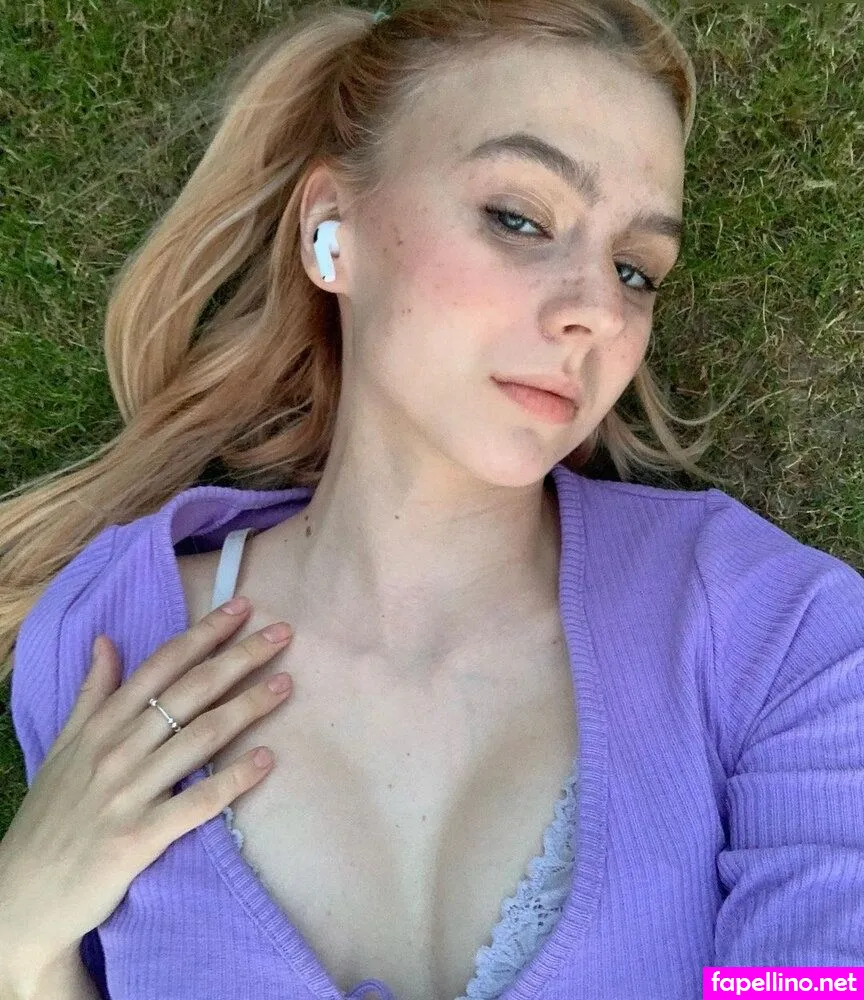 franzi.islifeondemand Nude Leaked OnlyFans Photo #MomGMWtmTN