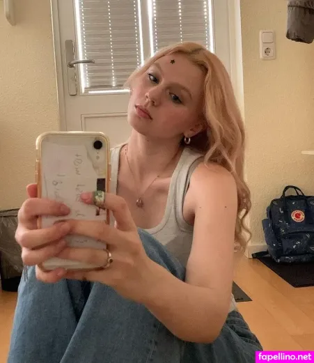 Franziska Schultz OnlyFans Thumbnail #UlBABSQTrn