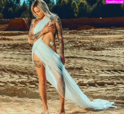 Frau Box OnlyFans Thumbnail #TYVBoHb3S3