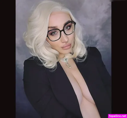 Frau Kopf OnlyFans Thumbnail #oKWD6GrhuT