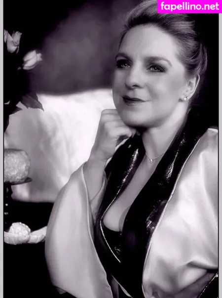 Frauleinschmittfree OnlyFans Thumbnail #8Hq2aimtdl