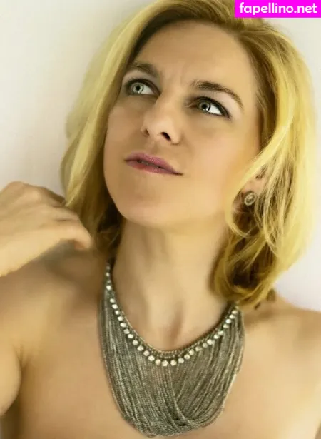 Frauleinschmittfree OnlyFans Thumbnail #to8JsNYOGJ