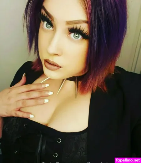 Frauleinvivicalee OnlyFans Thumbnail #2JUtAXM4Sw