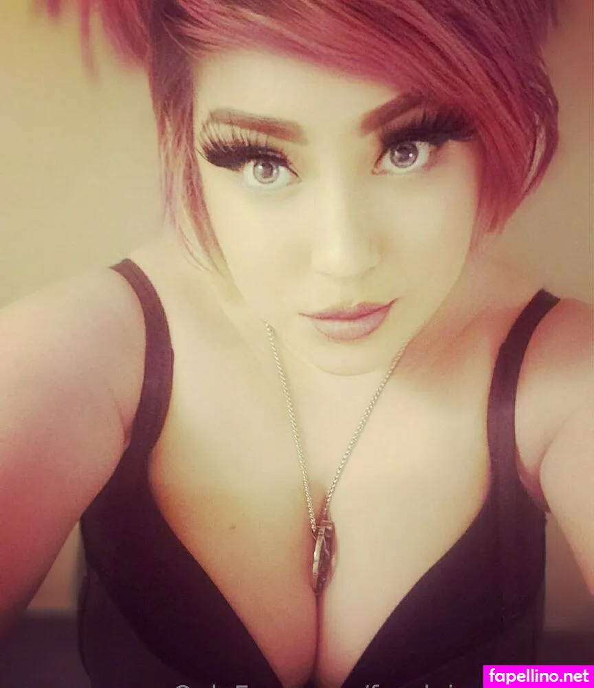 fraeulein_liebesklee, frauleinvivicalee Nude Leaked OnlyFans Photo #LtzL6SqLP1