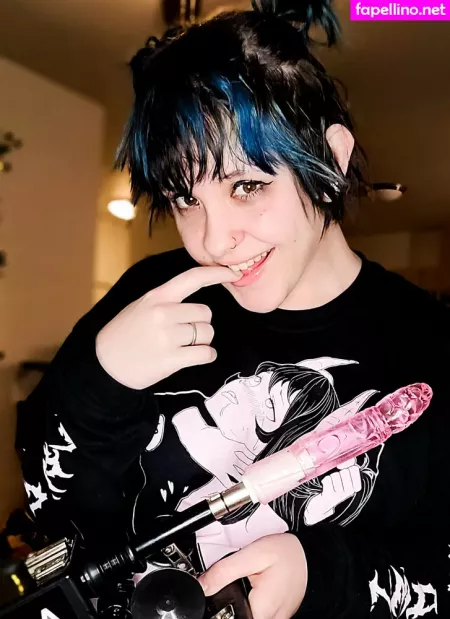 Frazzledflower OnlyFans Thumbnail #A4xKgZMt4M