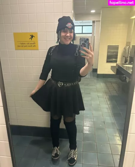 Frazzledflower OnlyFans Thumbnail #W9hUeIZBZP