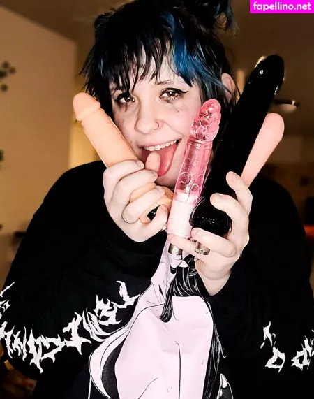 Frazzledflower OnlyFans Thumbnail #zl77lf3j6e