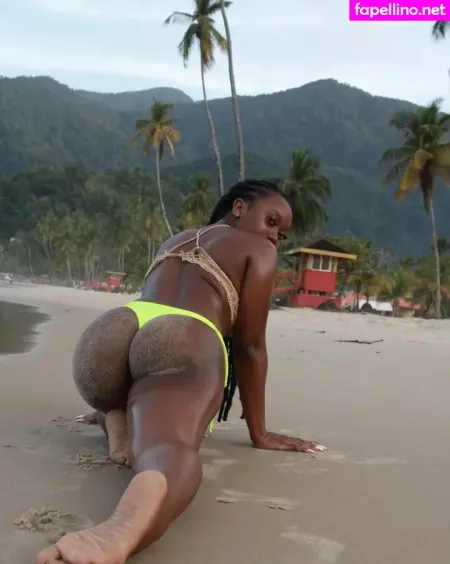 Freakdoll OnlyFans Thumbnail #nmFBnLTFBy