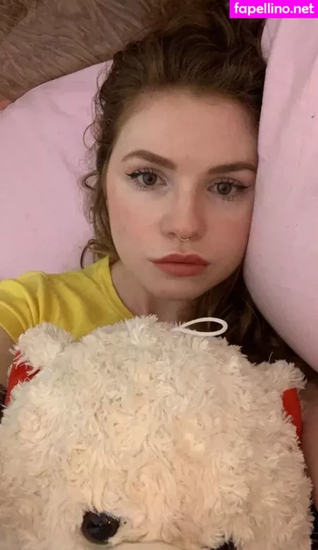 Freckle Fox OnlyFans Thumbnail #LY7uq7mfNN