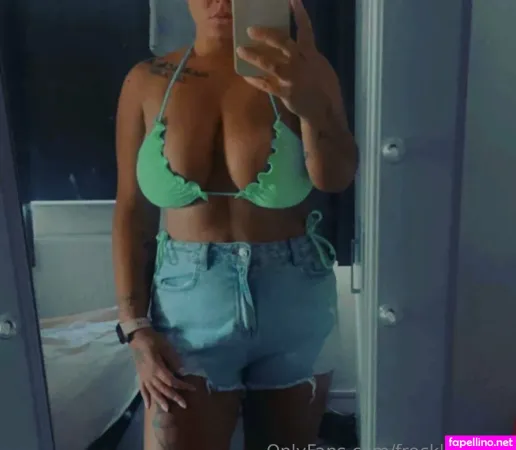 Frecklebabee OnlyFans Thumbnail #Tbh4wbLFwB