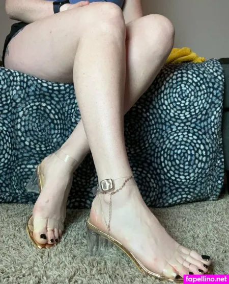 Freckled Feet 1 OnlyFans Thumbnail #8nPRohLJAp