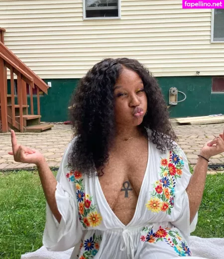 Freckledn OnlyFans Thumbnail #MzrEAtg8bg