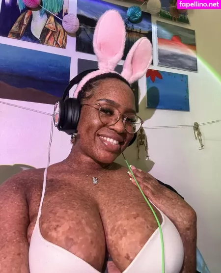 Freckledn OnlyFans Thumbnail #NPShvz9idK