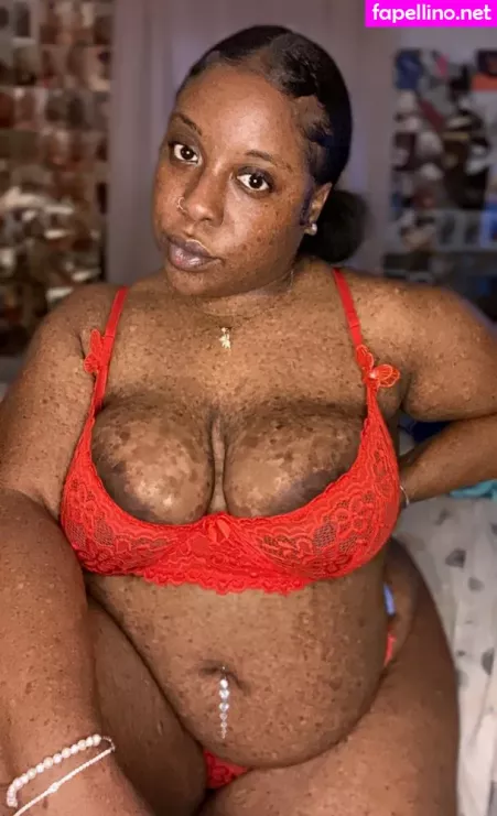 Freckledn OnlyFans Thumbnail #NyxzC4ZofR