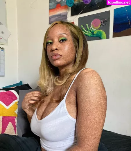 Freckledn OnlyFans Thumbnail #SzYXYqp9Mg