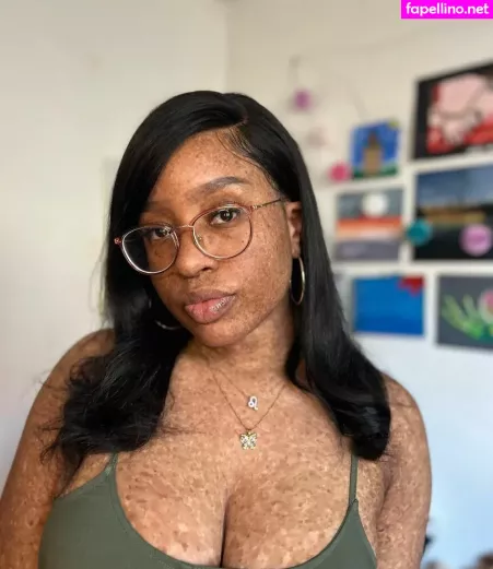 Freckledn OnlyFans Thumbnail #WlKn3MvM9r