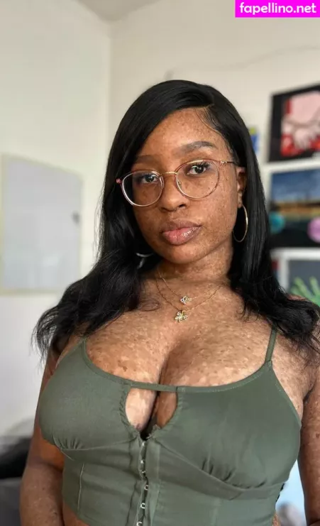 Freckledn OnlyFans Thumbnail #Z8RqIYpu23