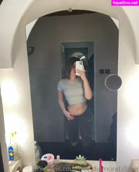 Free Top Queen 1 OnlyFans Thumbnail #MVSsgNzRSW