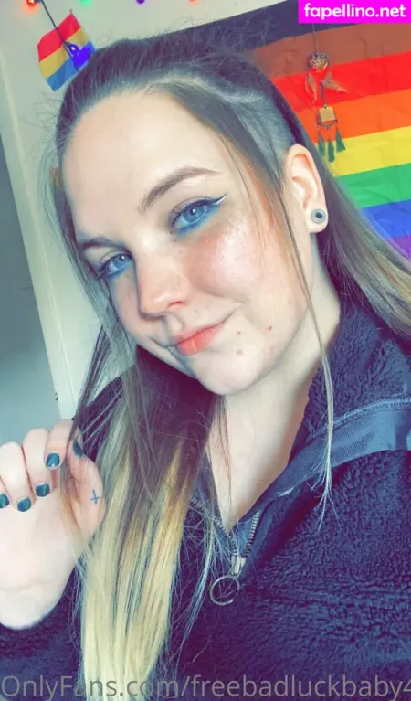Freebadluckbaby420 OnlyFans Thumbnail #foIJfPVLny