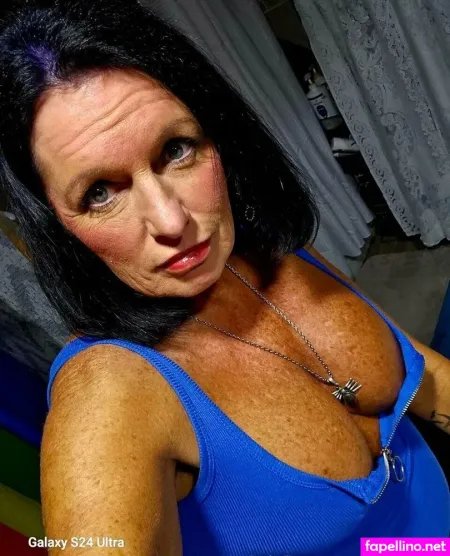 Freebecky OnlyFans Thumbnail #O9CsCpmUIN