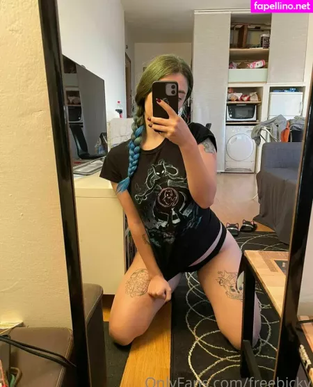 Freebicky OnlyFans Thumbnail #aVhQGLOvYR