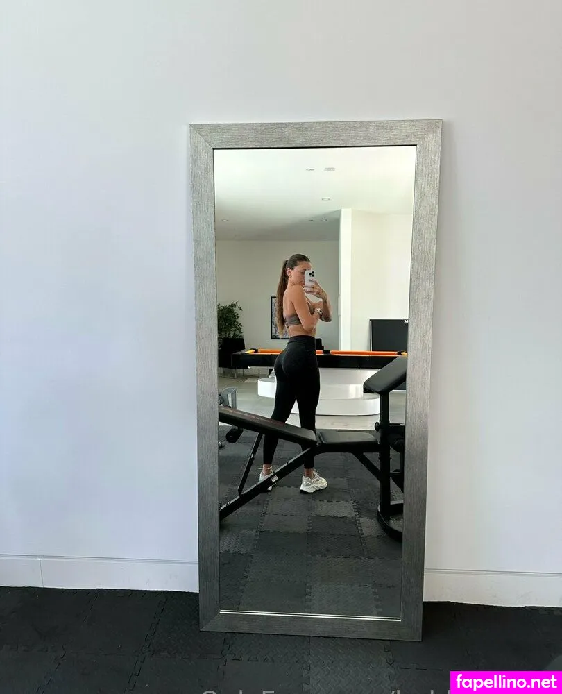freebobbiesux, xsarah_amyx Nude Leaked OnlyFans Photo #zohZyKdcAk