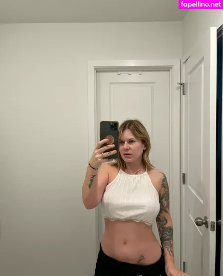 Freebrookeivory OnlyFans Thumbnail #g2eWx7RncA