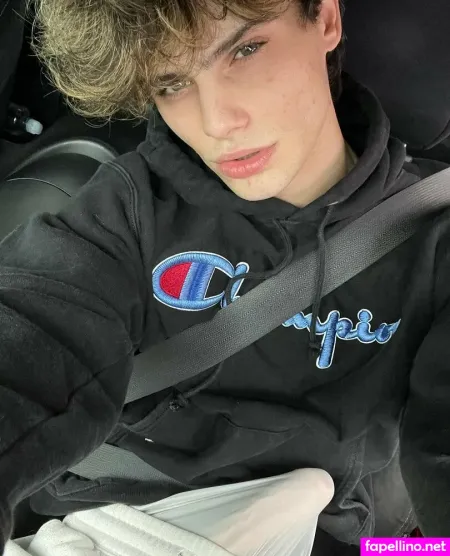 Freebtwnate OnlyFans Thumbnail #tR92xy1A20