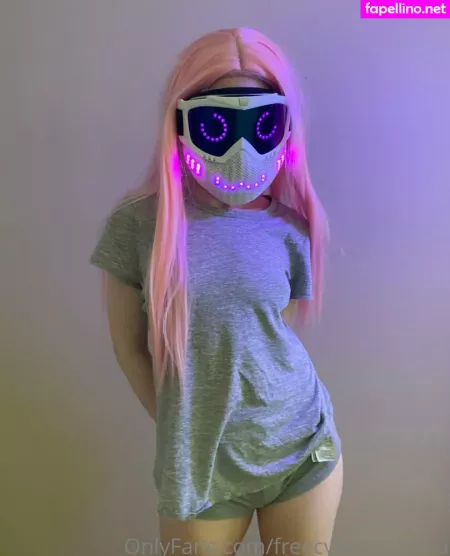 Freecybervanessa OnlyFans Thumbnail #akrTUkjbpy