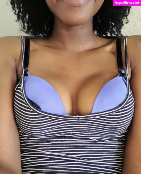 Freeebonee OnlyFans Thumbnail #a4qFkmAZXB