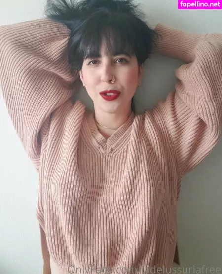 Freehairypussy OnlyFans Thumbnail #9g7yHF72G4