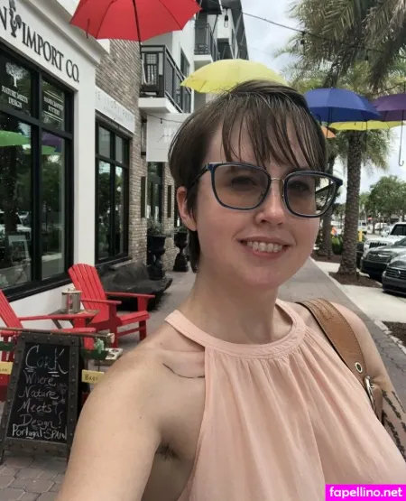 Freehelena OnlyFans Thumbnail #4AhIWtfNTK