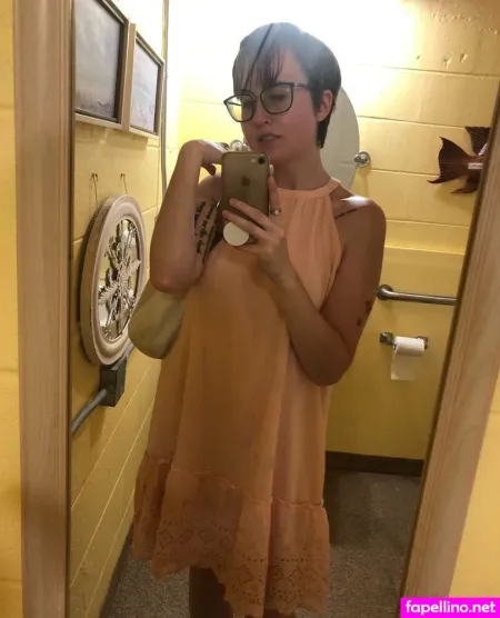 Freehelena OnlyFans Thumbnail #8joLGzorPZ