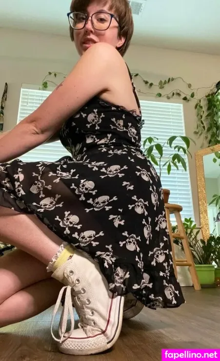 Freehelena OnlyFans Thumbnail #CdFFbImoq7