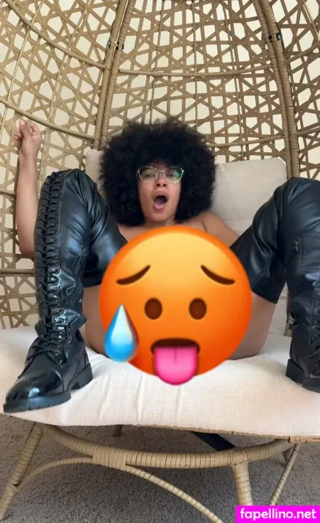 Freehoneygriffin OnlyFans Thumbnail #MvHKTDQHfq