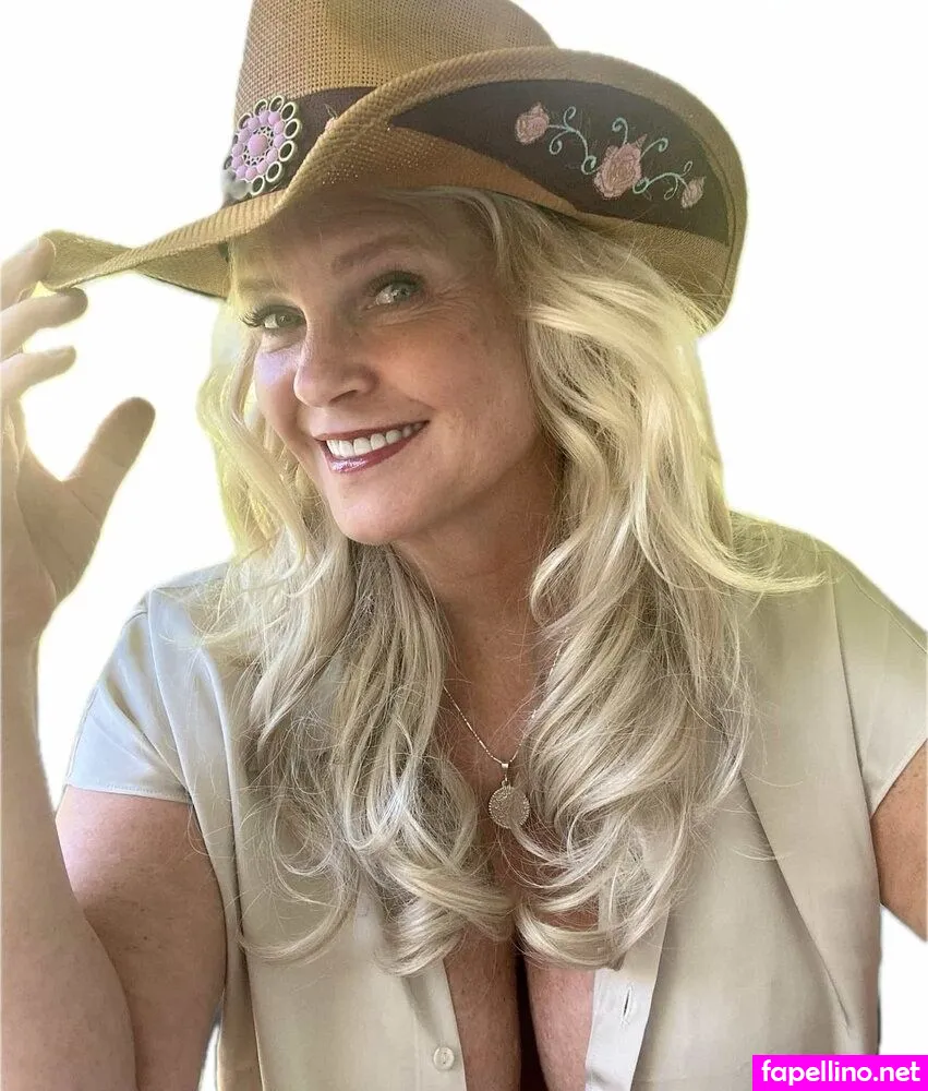 freehotwifeblondie, hotwifeblondie, https: Nude Leaked OnlyFans Photo #WPDFNGVfUx