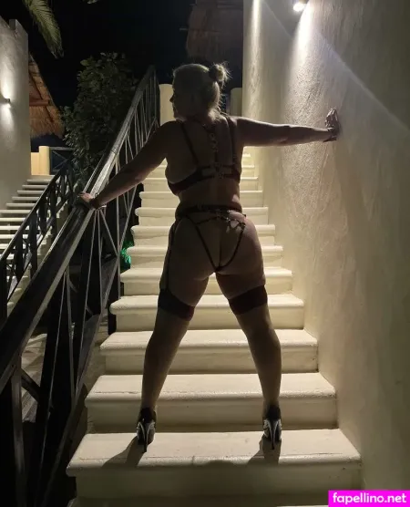 Freehotwifeblondie OnlyFans Thumbnail #uuxy9malsI