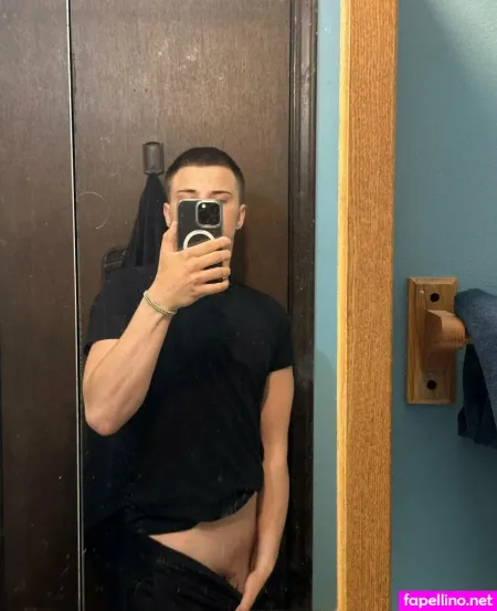 Freejohnny18 OnlyFans Thumbnail #KpnK4sLem3