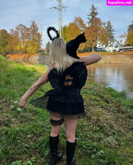 Freekikihelen OnlyFans Thumbnail #xYKyoOdwxm