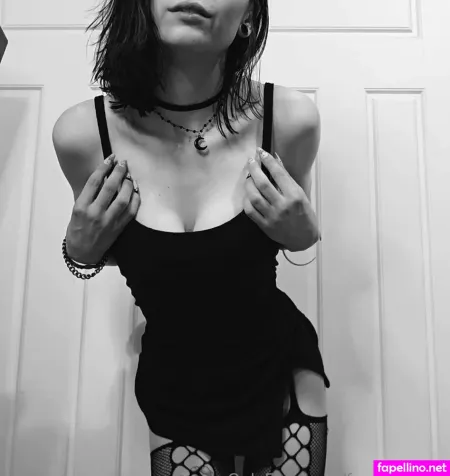 Freekitkat33 OnlyFans Thumbnail #f2ke5XQU23