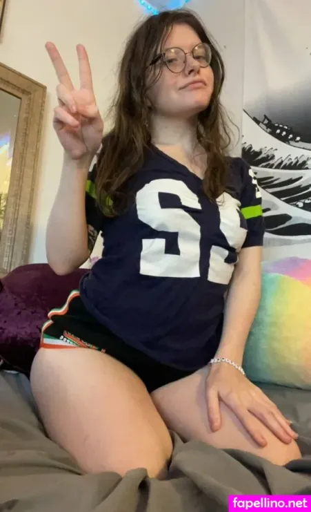 Freekitsysune OnlyFans Thumbnail #XEP8Cz66lF