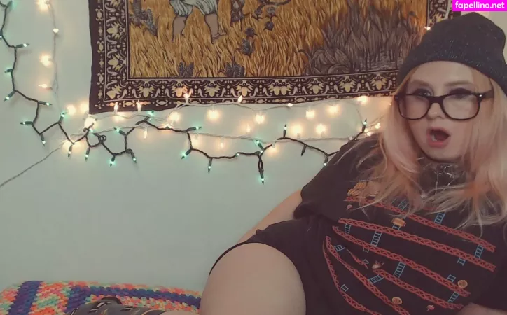 Freeknockers420 OnlyFans Thumbnail #NLspwnl9T7